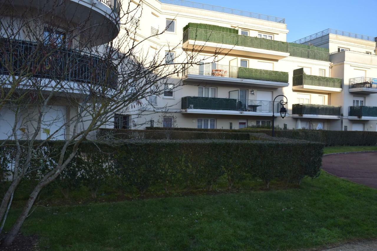 Appartement Avec Rez De Jardin A Disneyland Montevrain Exterior photo